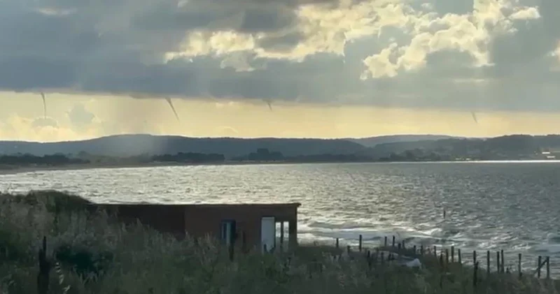 Korku dolu anlar! Sinop açıklarında çok sayıda hortum