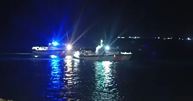 Mersin de gece denize giren 3 kişiden biri boğuldu; 2 kişi aranıyor Mersin Haberleri