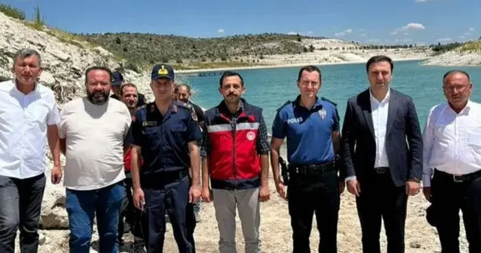 38 bin yavru sazan Kütahya Çavdarhisar Barajı’na bırakıldı