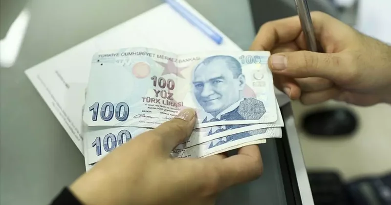 Türk lirasıyla dış ticaret 6 ayda 700 milyar lira ile rekor seviyeye ulaştı