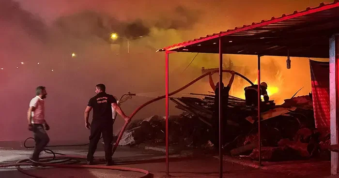 Yer: Adıyaman! Fırındaki odunlar alev aldı: Yangın paniğe neden oldu
