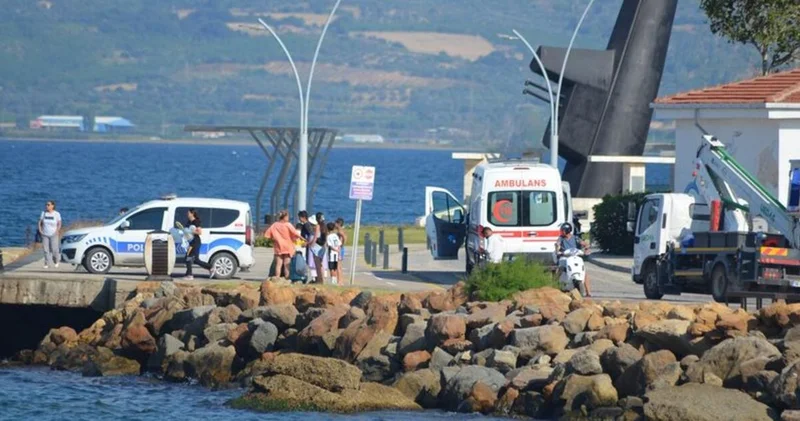 Çanakkale de iskeleden düşen genç boğulma tehlikesi geçirdi Güncel haberler