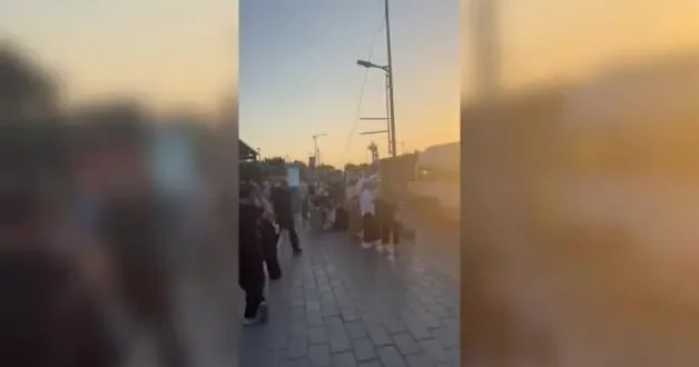 Utanç görüntüleri! CHP Üsküdar ı Hindistan yapacak