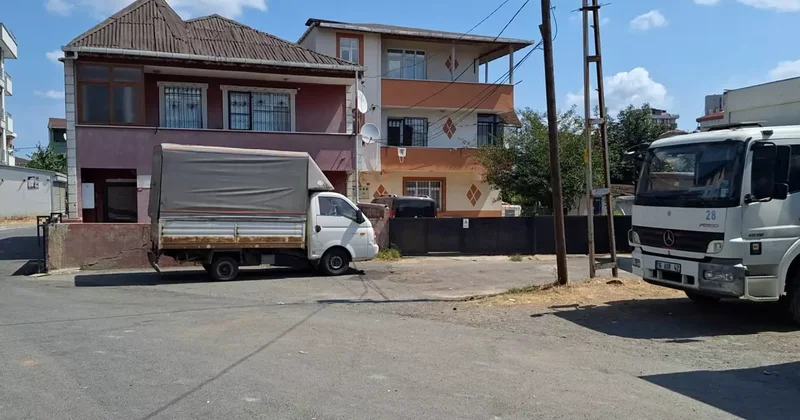 Park yeri yüzünden tartıştığı kardeşini öldürdü, karısını yaraladı!