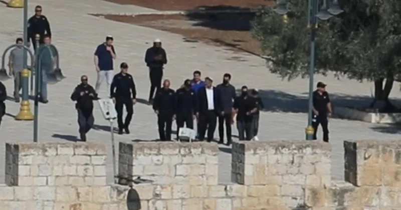 İşgalci İsrail in Bakanı Ben Gvir, Mescid i Aksa ya baskın düzenledi