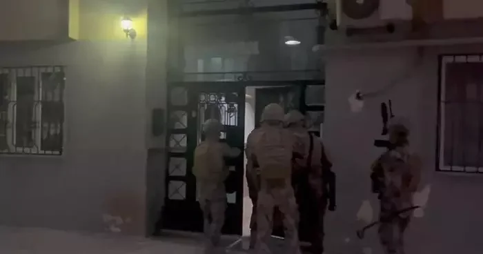 Şanlıurfa da DEAŞ operasyonu! 4 kişi tutuklandı, 2 kişi sınır dışı edildi