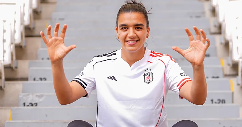 Beşiktaş Kadın Futbol Takımı, Aicha Hamideche yi renklerine bağladı