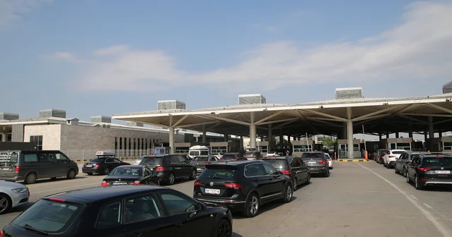 Sınır kapılarında alınan önlemler gurbetçilerin geçişlerini hızlandırdı Edirne Haberleri