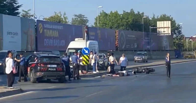 Motosikletlerin çarpıştığı kazada 1 ölü 2 yaralı: Olay anı kamerada