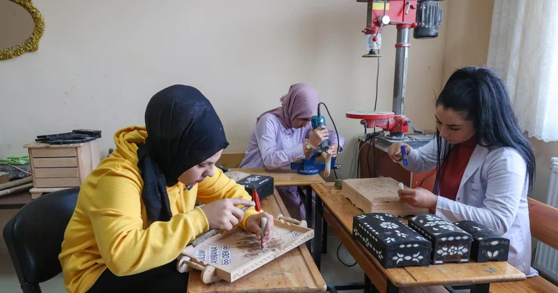 Aile Destek Merkezleri nden bu yıl 60 bin kadın faydalandı