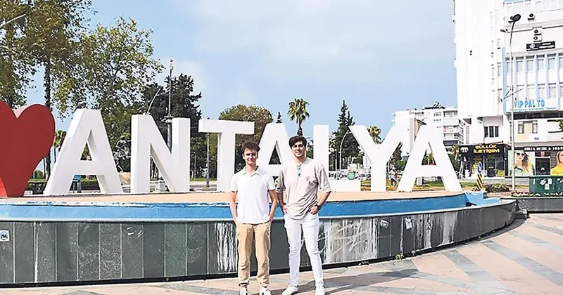 Seyahatsever gençlerin gözdesi Antalya oldu