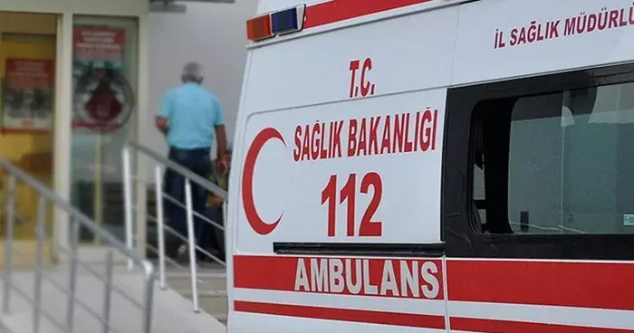 Mersin de kaza! Motosikletteki 2 kişi yaralandı