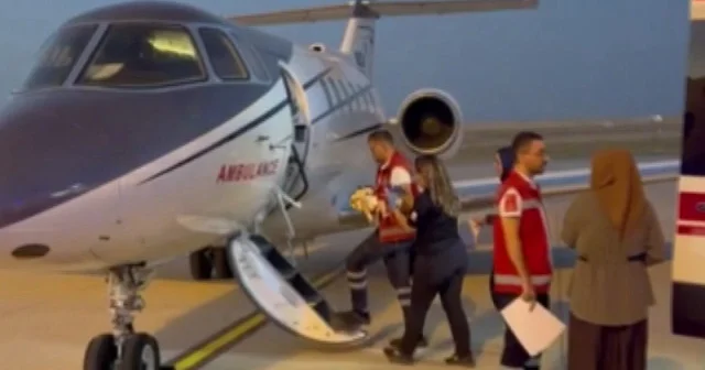 Ambulans uçak 6 aylık bebek için havalandı VİDEO İZLE