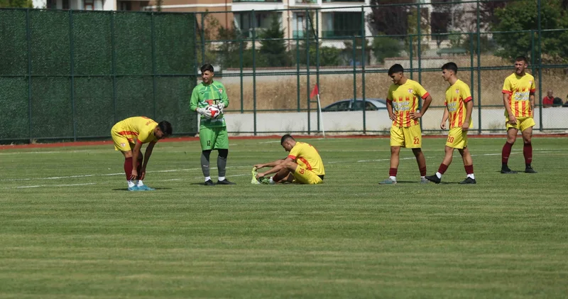 Ziraat Türkiye Kupası nda ilginç olay: 9 futbolcuyla sahaya çıkan Edirnespor, 6 kişi kalınca maç tatil edildi