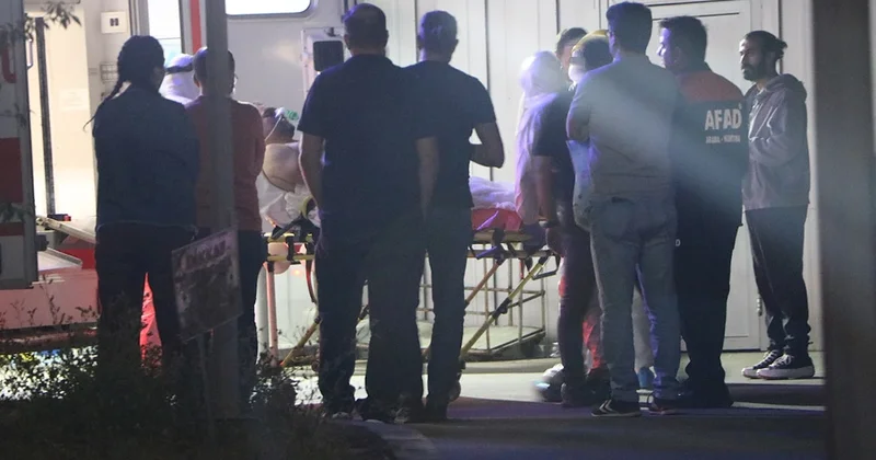 Otomobilin yakıt deposundan çıktı: 2 si ağır 9 polis zehirlendi Sözcü Gazetesi