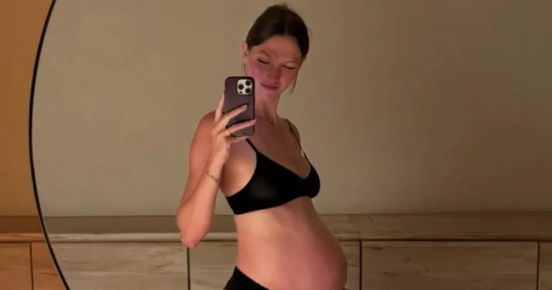 Karlie Kloss, üçüncü bebeği için gün sayıyor: Yeni hamilelik pozları magazin haberleri