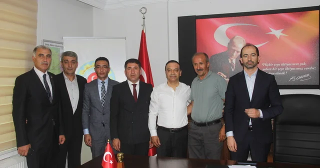 MHP Sivas Milletvekili Özyürek, Zara ilçesinde ziyaretlerde bulundu Sivas Haberleri