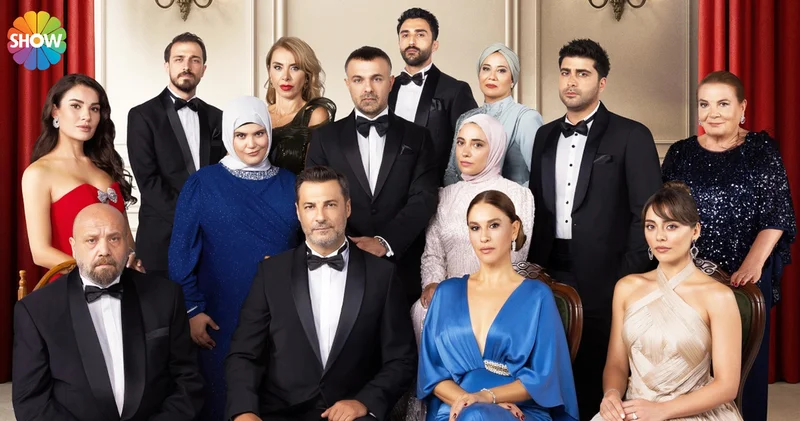 Kızılcık Şerbeti’nin yeni sezon afişi yayınlandı