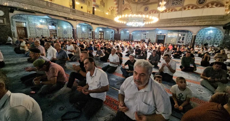 Elazığ da camilerde Mevlid Kandili yoğunluğu