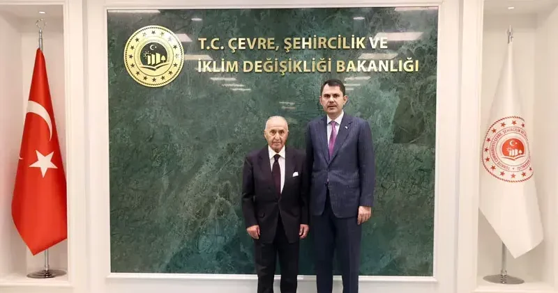 Bakan Kurum, eski TBMM Başkanı Çetin ile görüştü