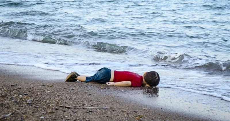 Aylan bebek bu hayattan göçeli 10 yıl oldu, sonra 30 bin kişi daha öldü