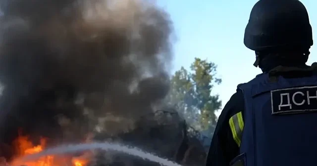 Ukrayna duyurdu: Rusya Hmelnitski’ye hava saldırısı düzenledi VİDEO İZLE