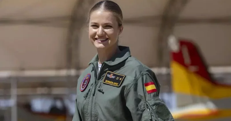 Tahtın varisi Prenses Leonor, İspanyol Hava Kuvvetleri Akademisi’ne katıldı