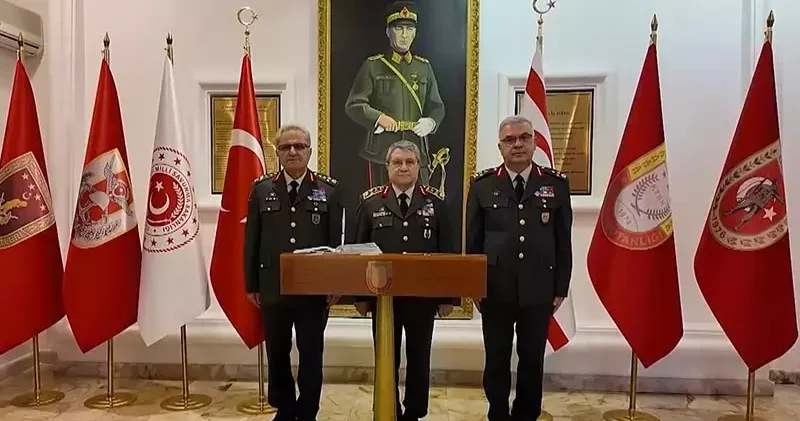 Genelkurmay Başkanı Bayraktaroğlu ile beraberindeki heyet KKTC’ye ziyarette bulundu