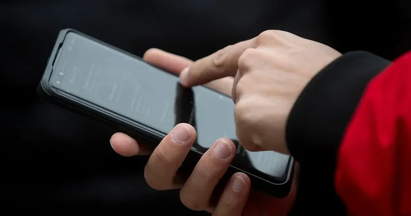 Telefonunuzdan bu uygulamaları acilen silin! Kartınızdan gizlice para çekiyor