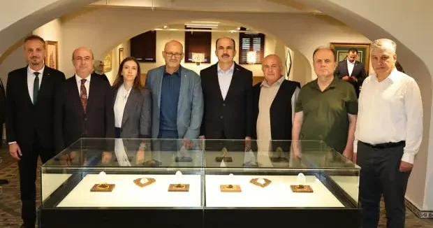 Konya haberleri Konya Büyükşehir in Narinden Nazenine; Sanatın Zarafeti isimli sergi açıldı 03 Eylül 2025