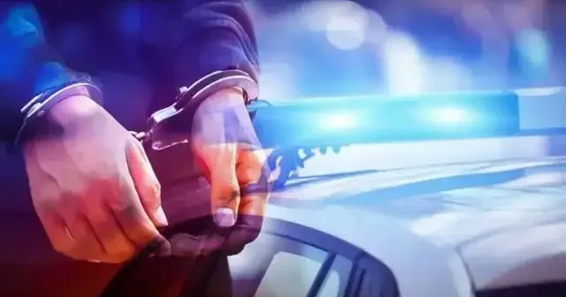 İstanbul da kendisini polis ve savcı olarak tanıtıp dolandırıcılık yapan zanlı tutuklandı Gündem Haberleri