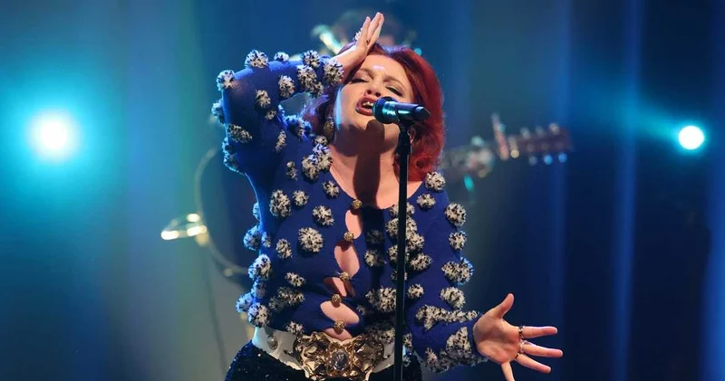 Ünlü şarkıcı tüm konserleri iptal etti: Ağzımı açamıyorum