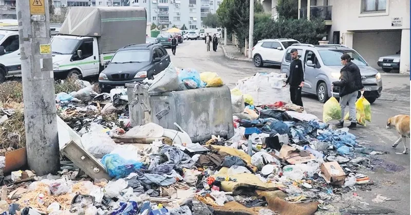 ‘Kantin solcuları çöpleri toplayamıyor’