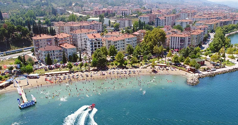 Valizini alan emekli oraya yerleşiyor: Çok ucuz Sözcü Gazetesi
