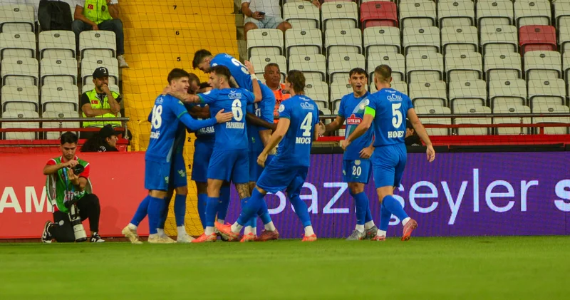 MAÇ SONUCU: Antalyaspor: 2 Çaykur Rizespor: 5 Çaykur Rizespor Haberleri