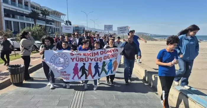 Samsun’da yürüyüşle sağlıklı yaşam farkındalığı