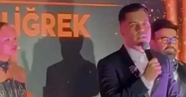 Emir Can İğrek ödülünü Filistinli çocuklara armağan etti VİDEO İZLE