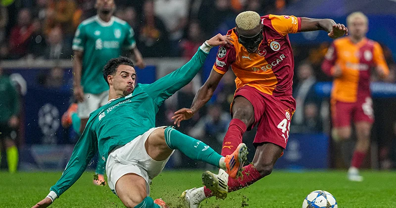 Okan Buruk, Victor Osimhen in son durumunu açıkladı