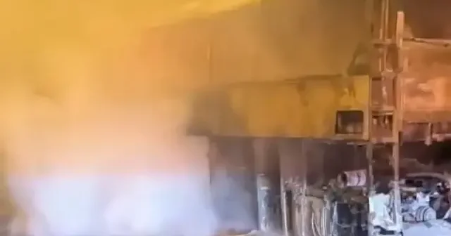 Adana’da yolcu otobüsü alevlere teslim oldu VİDEO İZLE