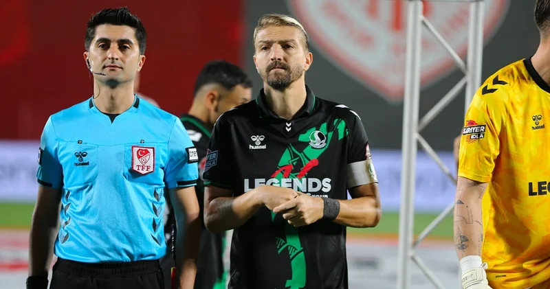 Sakaryaspor da Caner Erkin kararı: Açık açık affını isteyecek