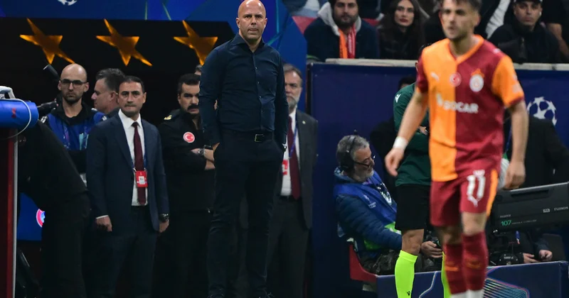 Arne Slot tan olay ifadeler! Galatasaraylı oyuncuları hedef aldı Sözcü Gazetesi