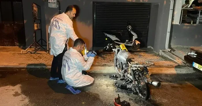 İddiaya girdi, motosikletini yaktı: Görüntüler Karaman dan