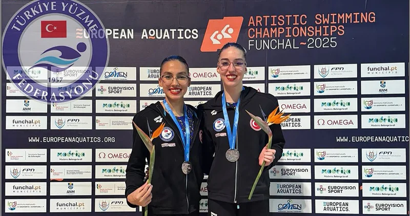 Milli yüzücüler Selin Hürmeriç ve Ayça Boru, Portekiz deki kupada gümüş madalya kazandı
