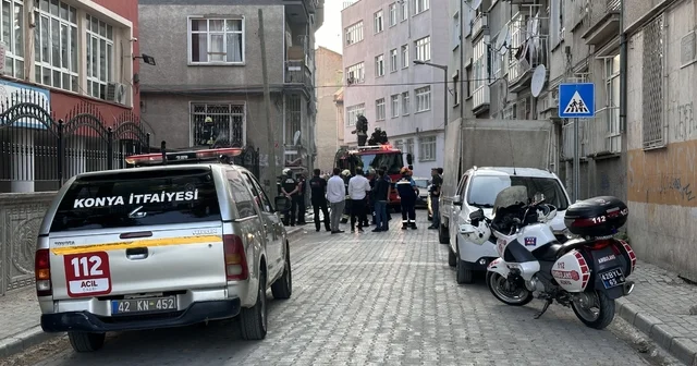 Konya da sinir krizi geçiren kişi evinde yangın çıkardı Konya Haberleri