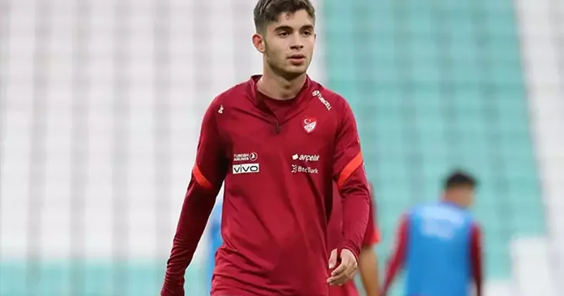 Genç lejnoner Burak İnce den Milli Takım sözleri Fanatik Spor Haberleri Video