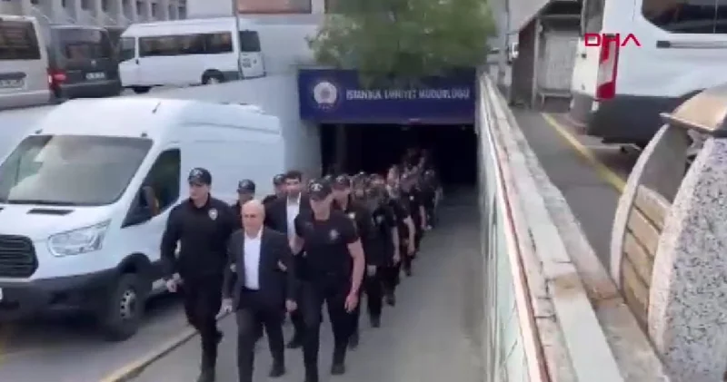İBB ye 5. dalga operasyon: 22 kişi tutuklandı adliyeye sevk görüntüleri tepki yarattı Agos