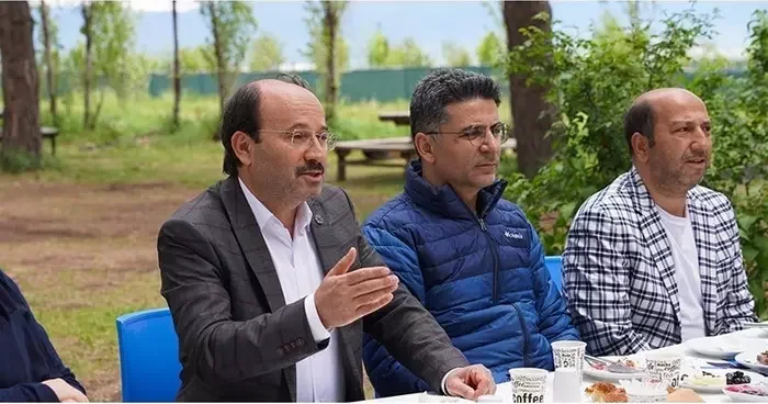 Rektör Çakmak idari personel ile bir araya geldi
