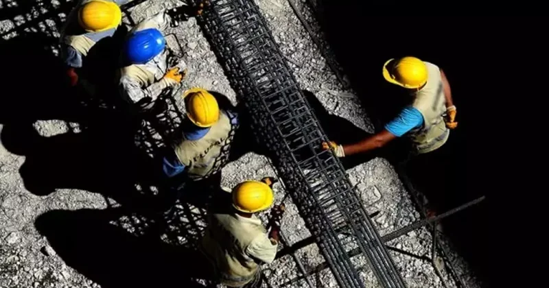İnşaatlarda yeni dönem: Yapı ustalarına bakanlık takibi