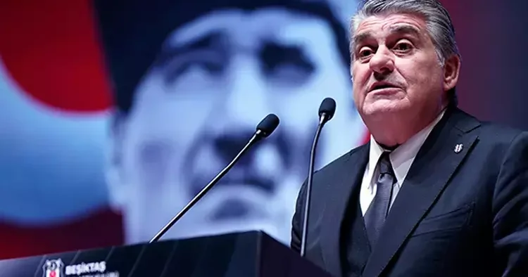 Beşiktaş Başkanı Serdal Adalı müjdeyi verdi: Sözleşmesini 2 yıl daha uzattık!
