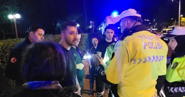 Alkollü sürücünün kullandığı otomobil park halindeki araca çarpıp takla attı Zonguldak Haberleri